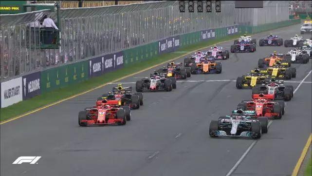 F1澳洲站:维特尔意外受益夺冠 汉密尔顿亚军